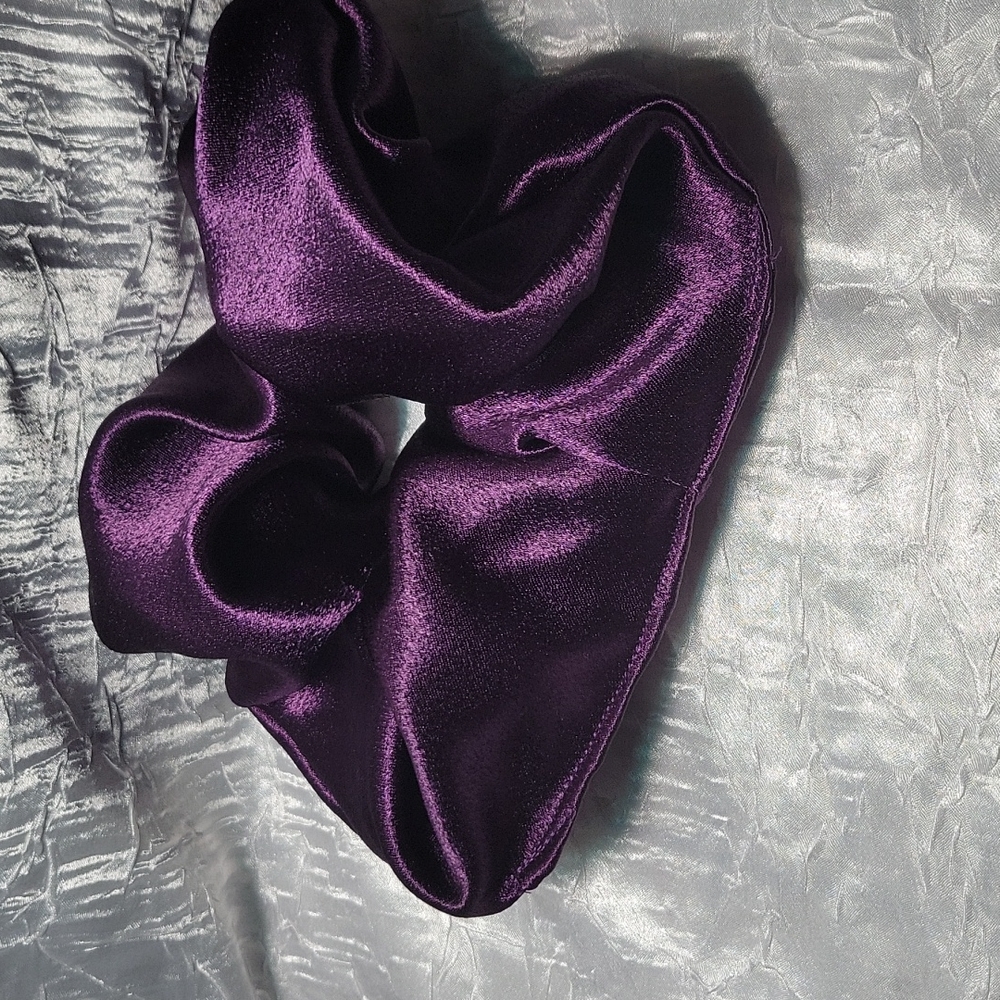 1/4 inch elastic at 8 length Shiny Satin - Picture 3 of 4